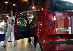 Zastava 10 at the 2005 Novi Sad Auto Show